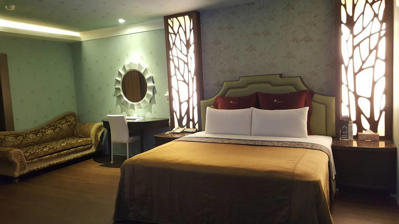Full Moon Boutique Motel Синьчжу Экстерьер фото
